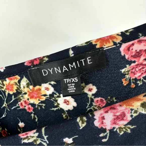 🌸 3 for $25 Dynamite V-Neck Camisole - Picture 5 of 6